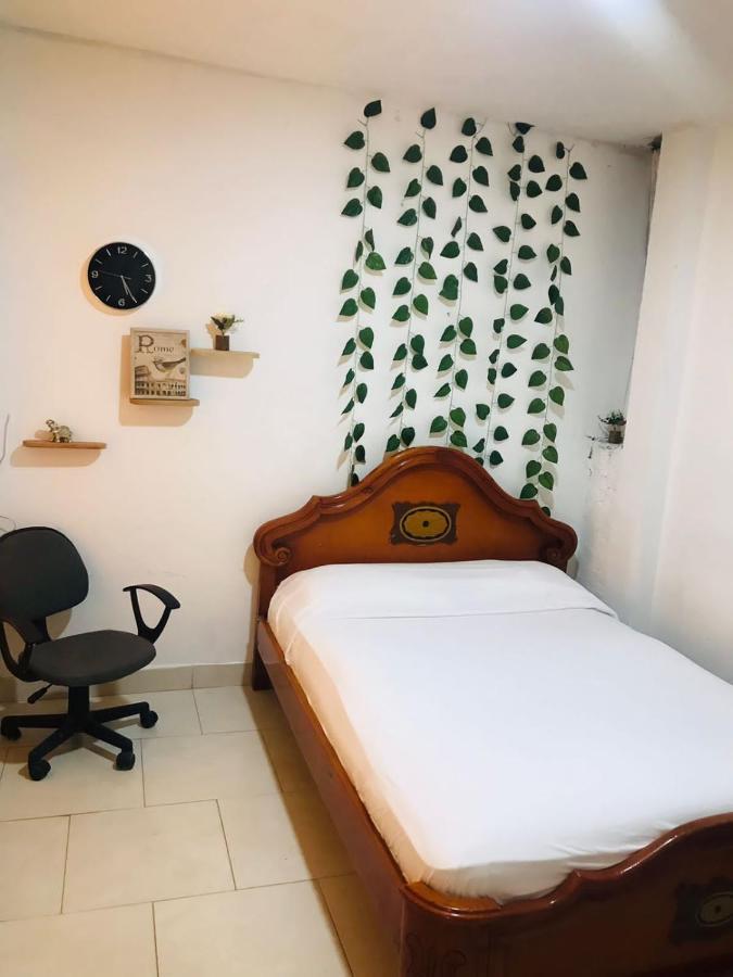 Hostal La 18 เปเรย์รา ภายนอก รูปภาพ
